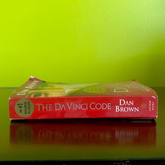Dan Brown’s Angels & Demons Book - Picture 3 of 3